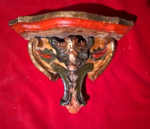piccola consolle in legno dorato e laccato Periodo barocco XVIII° sec. cm.27x22